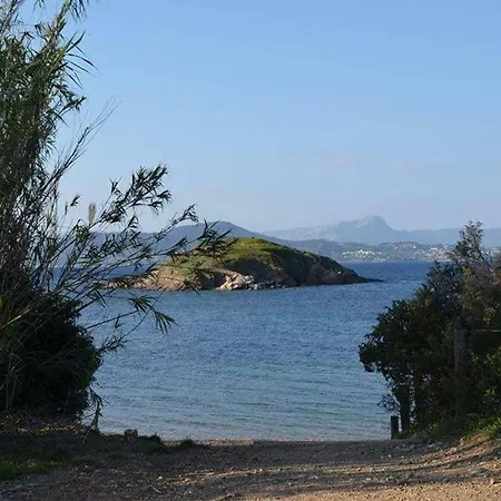Дом отдыха Maison Presqu'ile De Giens, Proximite Des Plages Йер